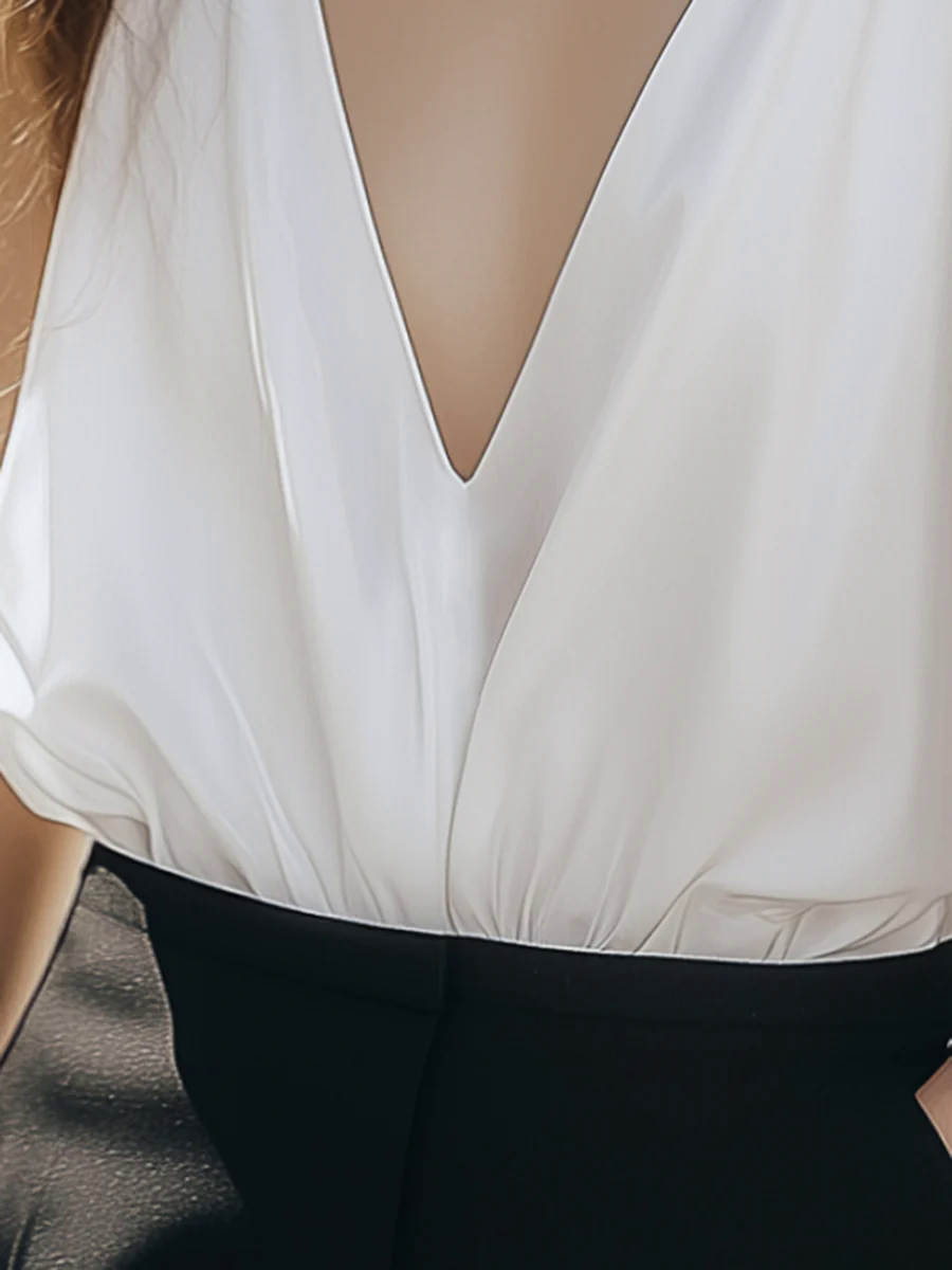Elegant And Romantic Silver Shoulder Strap V-neck Sleeveless Loose Chiffon Top
